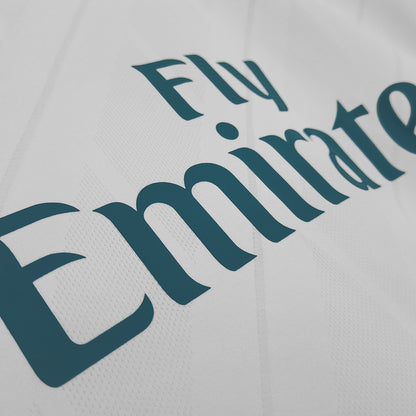 Real Madrid Retro Jersey Home Long Sleeve Soccer Shirt 2017/18 