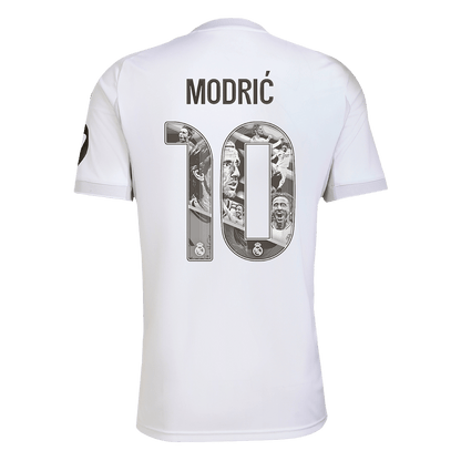 Ειδική φανέλα εντός έδρας Real Madrid 2025/26 με το όνομα MODRIC #10